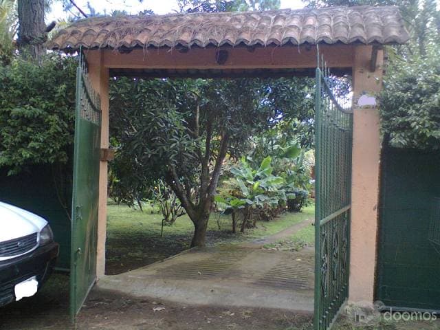 PRECIOSA QUINTA, CLIMA AGRADABLE, PERFECTO ESTADO - 1